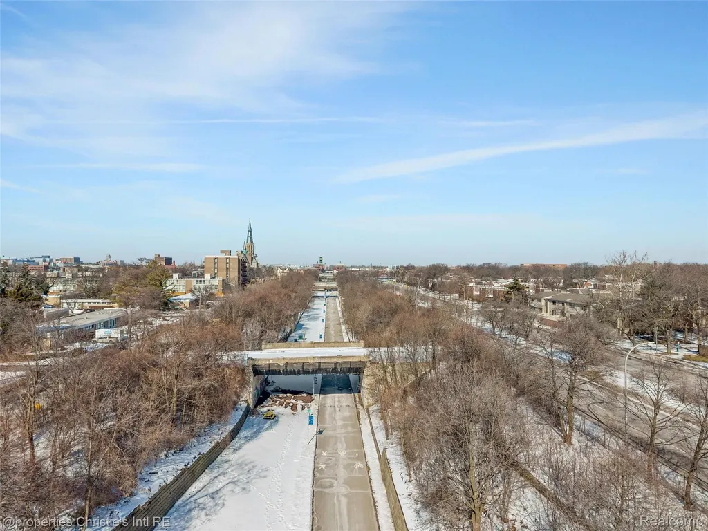 1395 Antietam Avenue Detroit City MI 48207