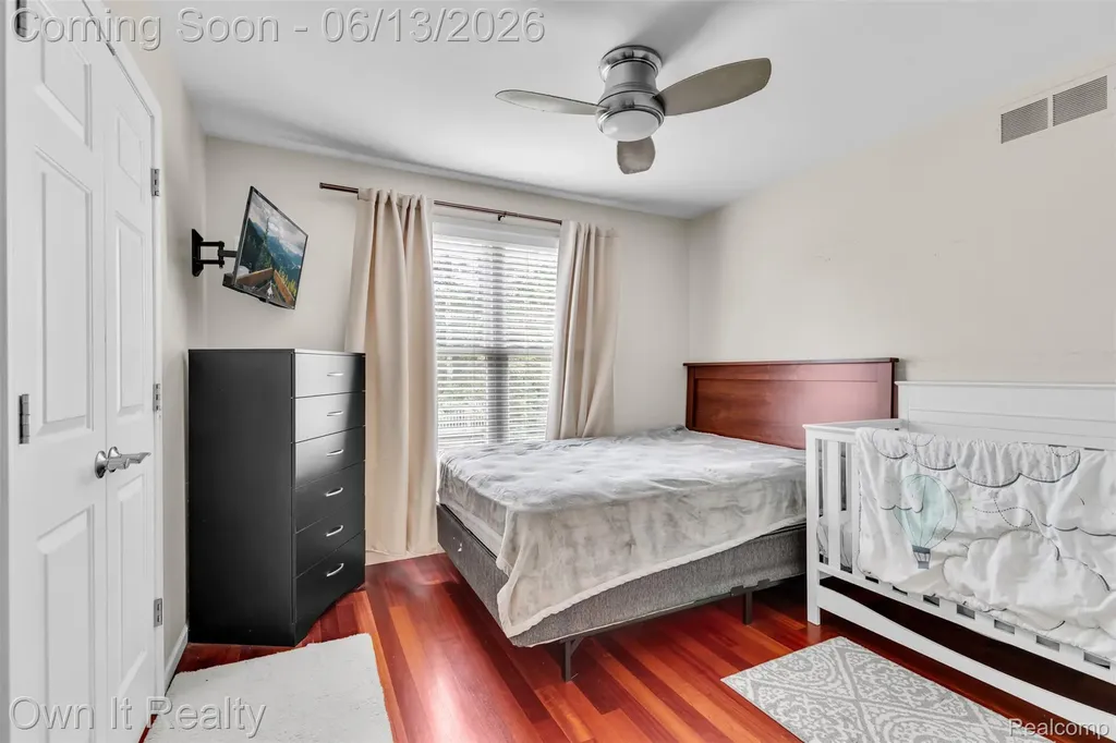 1250 Windsong Drive Waterford Charter Township MI 48327