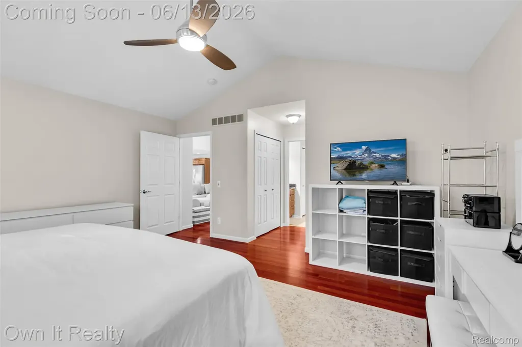 1250 Windsong Drive Waterford Charter Township MI 48327