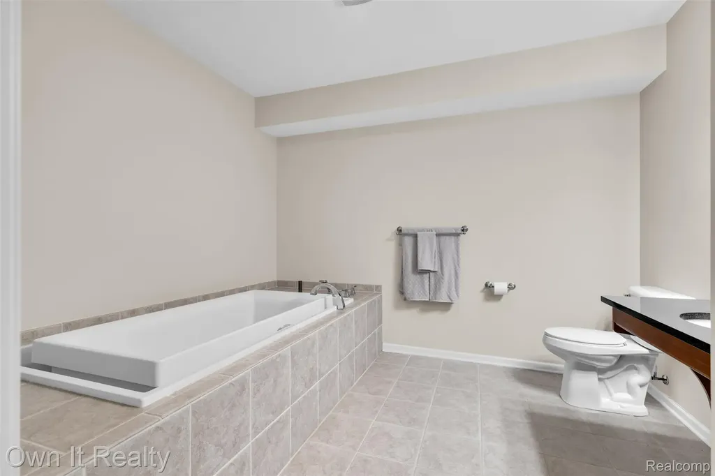 1250 Windsong Drive Waterford Charter Township MI 48327