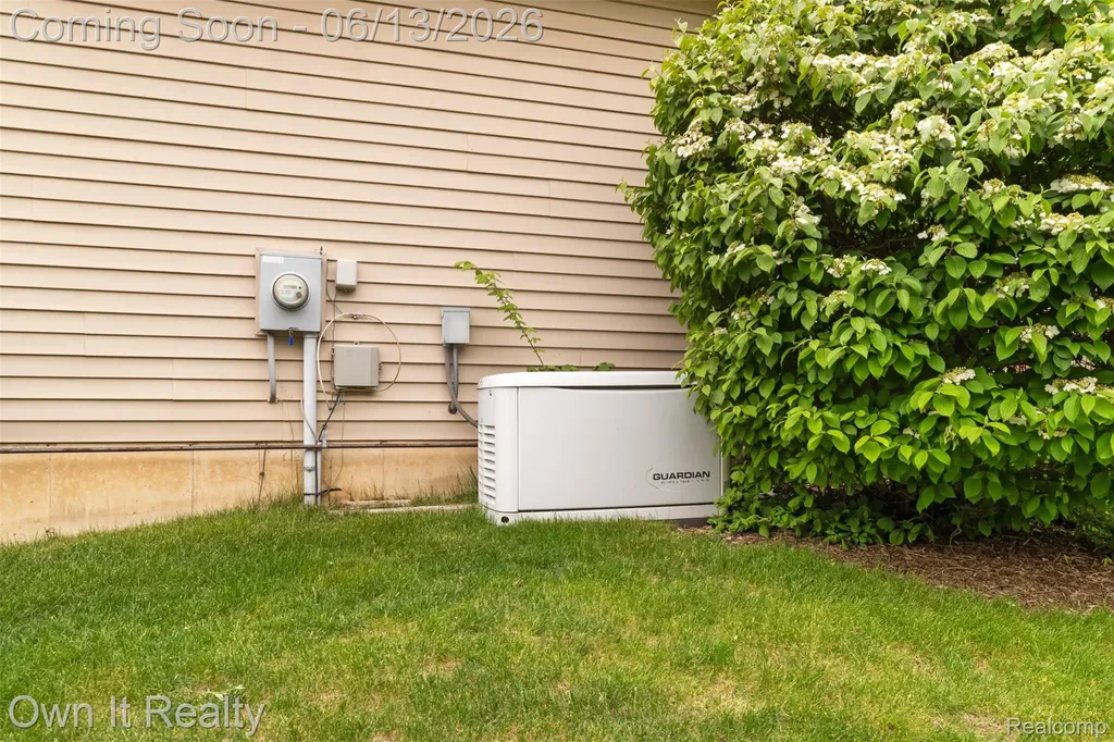 1250 Windsong Drive Waterford Charter Township MI 48327
