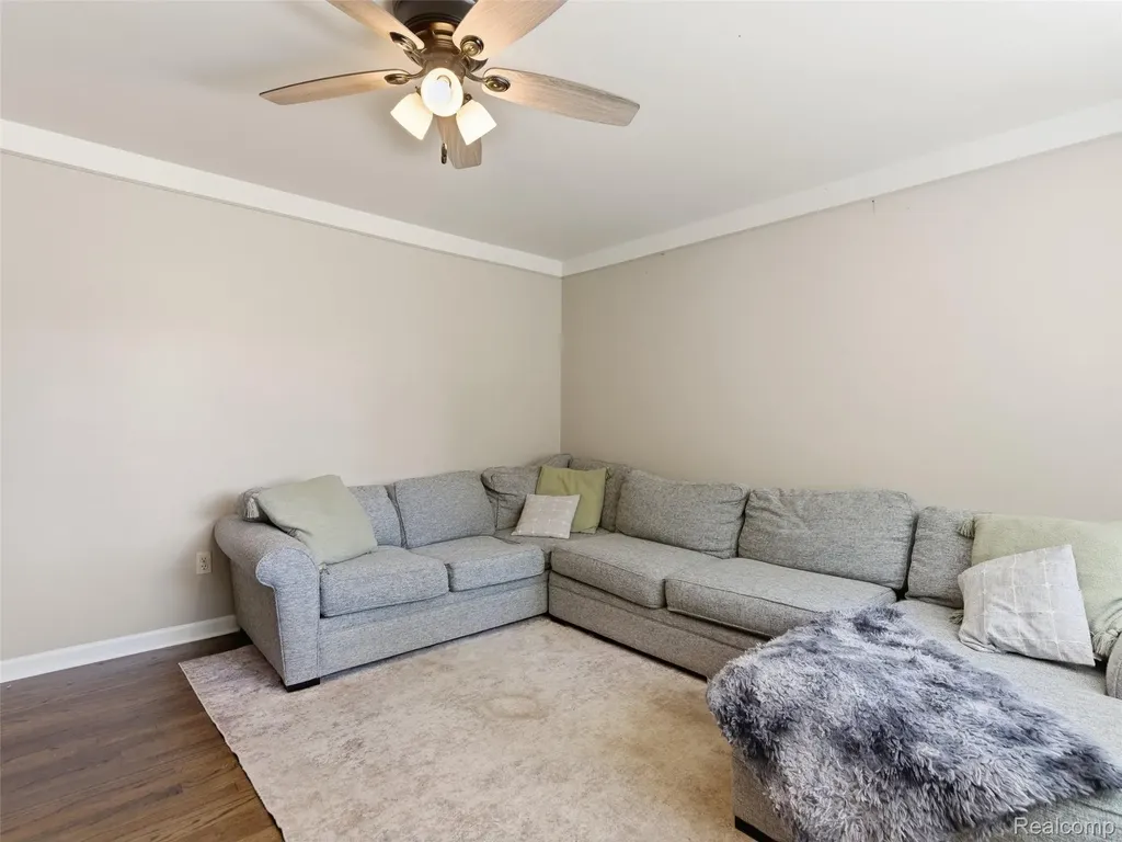 14081 La Chene Avenue Warren City MI 48088
