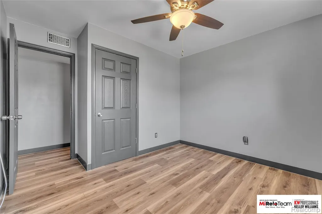 4737 Glenis Street Dearborn Heights City MI 48125
