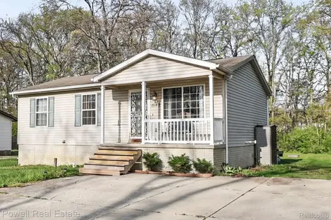 1649 S Pasadena Avenue Ypsilanti Charter Township MI 48198