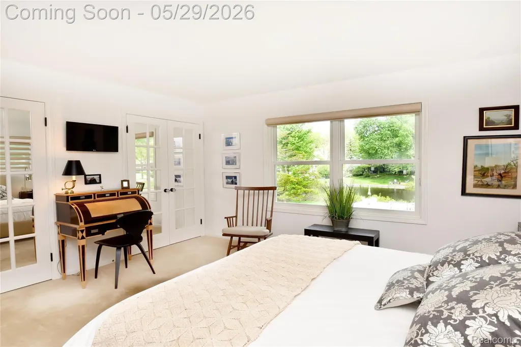2026 W Bend Court West Bloomfield Charter Township MI 48302