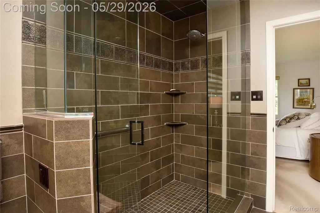 2026 W Bend Court West Bloomfield Charter Township MI 48302