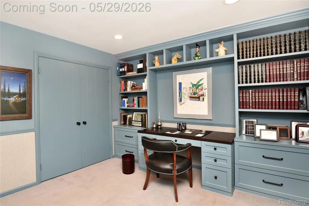 2026 W Bend Court West Bloomfield Charter Township MI 48302