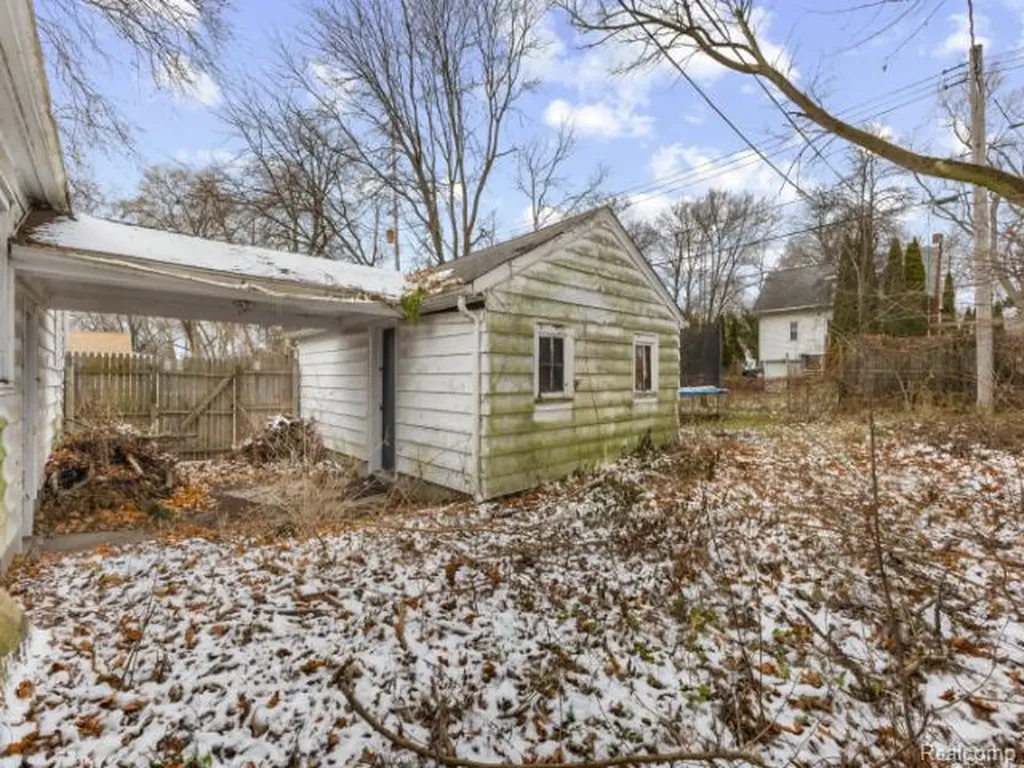 601 Jessop Avenue Lansing City MI 48910