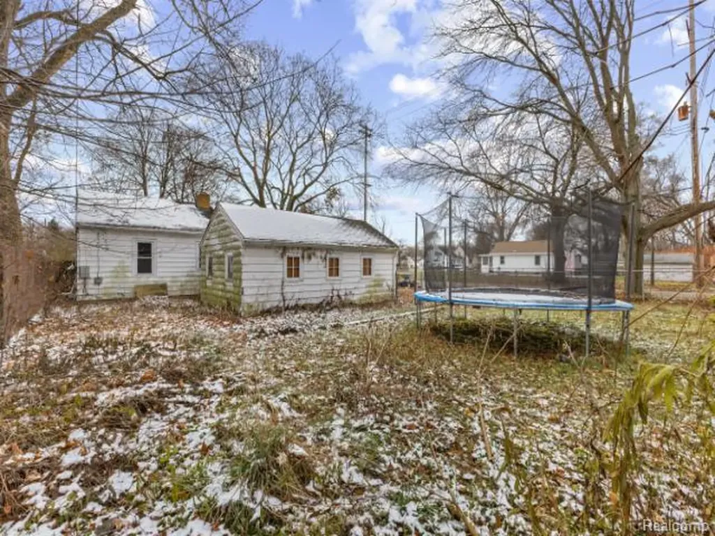 601 Jessop Avenue Lansing City MI 48910