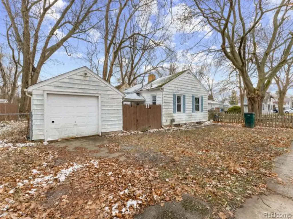 601 Jessop Avenue Lansing City MI 48910
