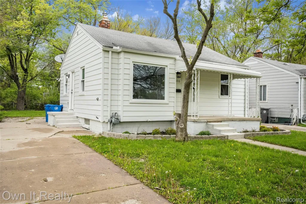 26010 Yale Street Inkster City MI 48141