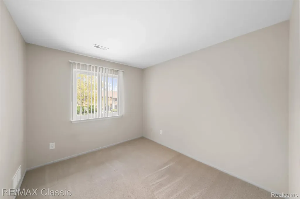 7362 Manor Circle Westland City MI 48185
