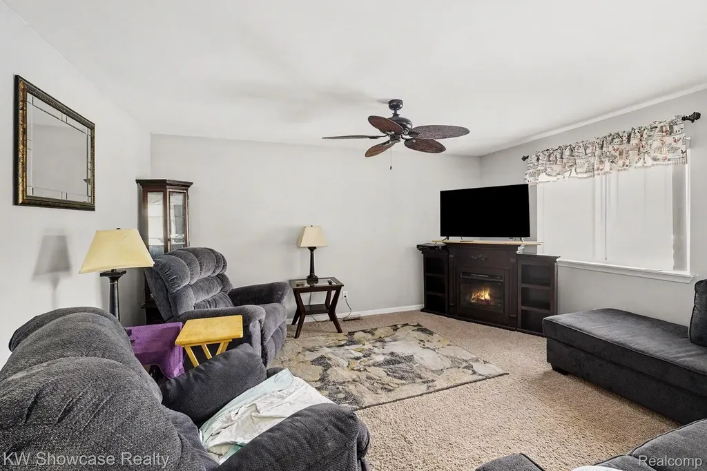 6612 Rowley Drive Waterford Charter Township MI 48329