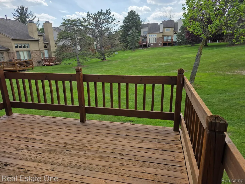 4201 Breckenridge Drive West Bloomfield Charter Township MI 48322