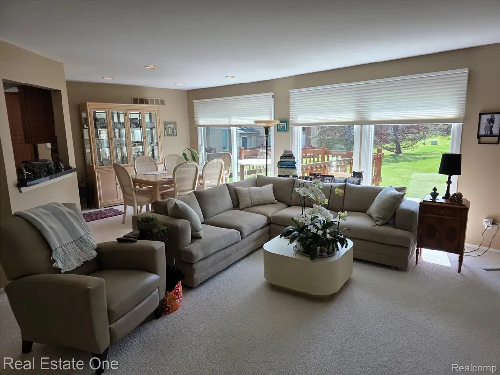 4201 Breckenridge Drive West Bloomfield Charter Township MI 48322