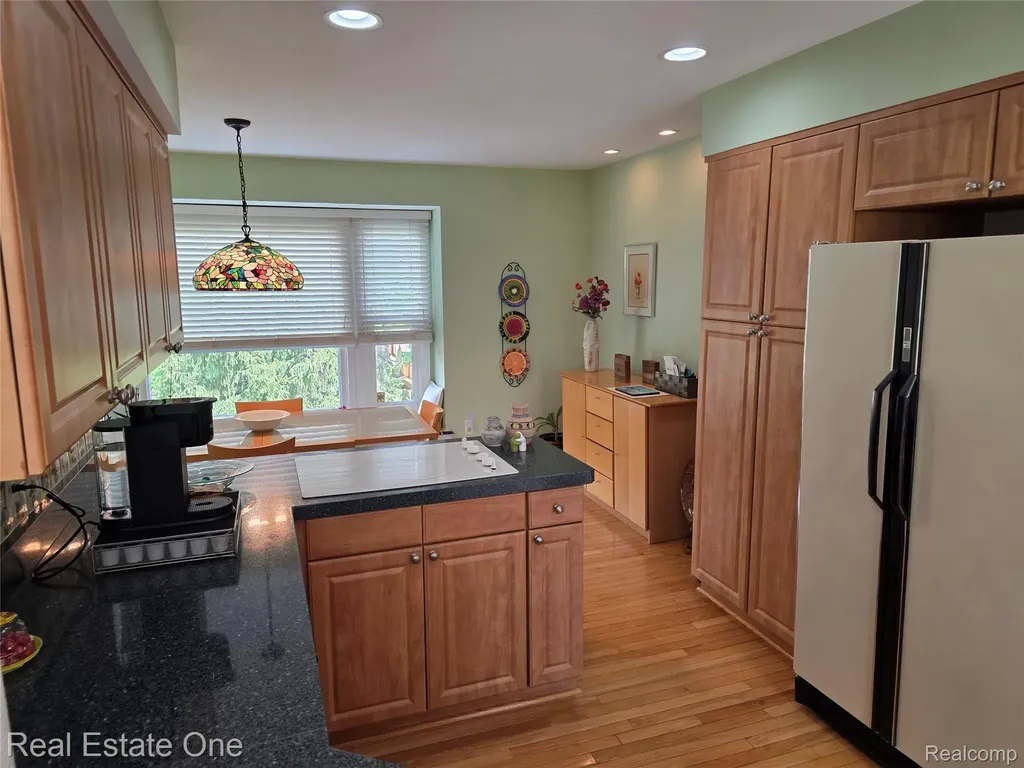 4201 Breckenridge Drive West Bloomfield Charter Township MI 48322