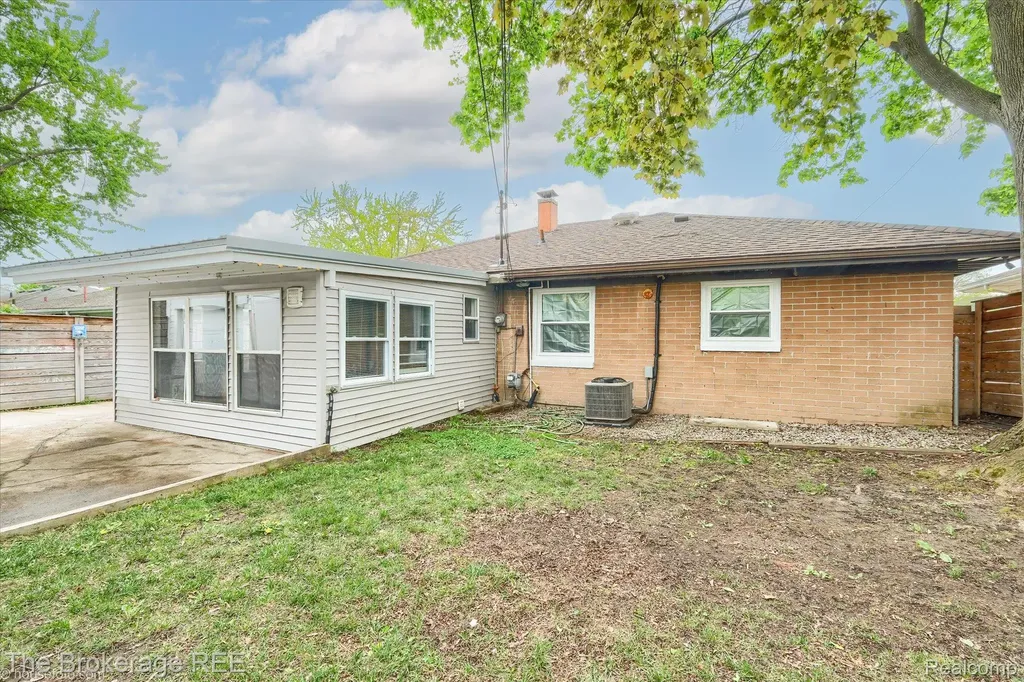 3106 Cherokee Avenue Flint City MI 48507