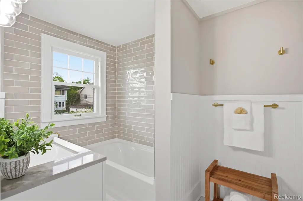 314 Montgomery Avenue Ann Arbor City MI 48103