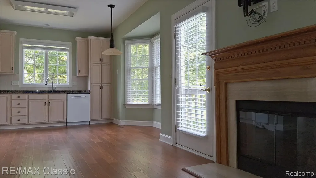 26426 Island Lake Drive Novi City MI 48374