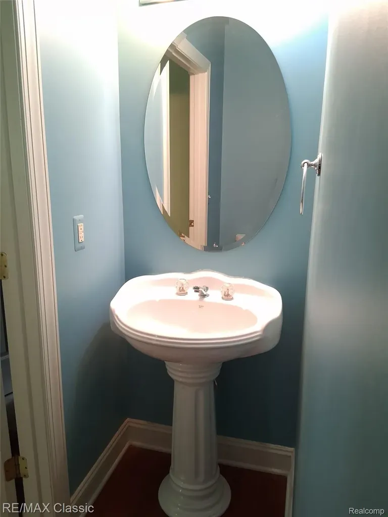26426 Island Lake Drive Novi City MI 48374