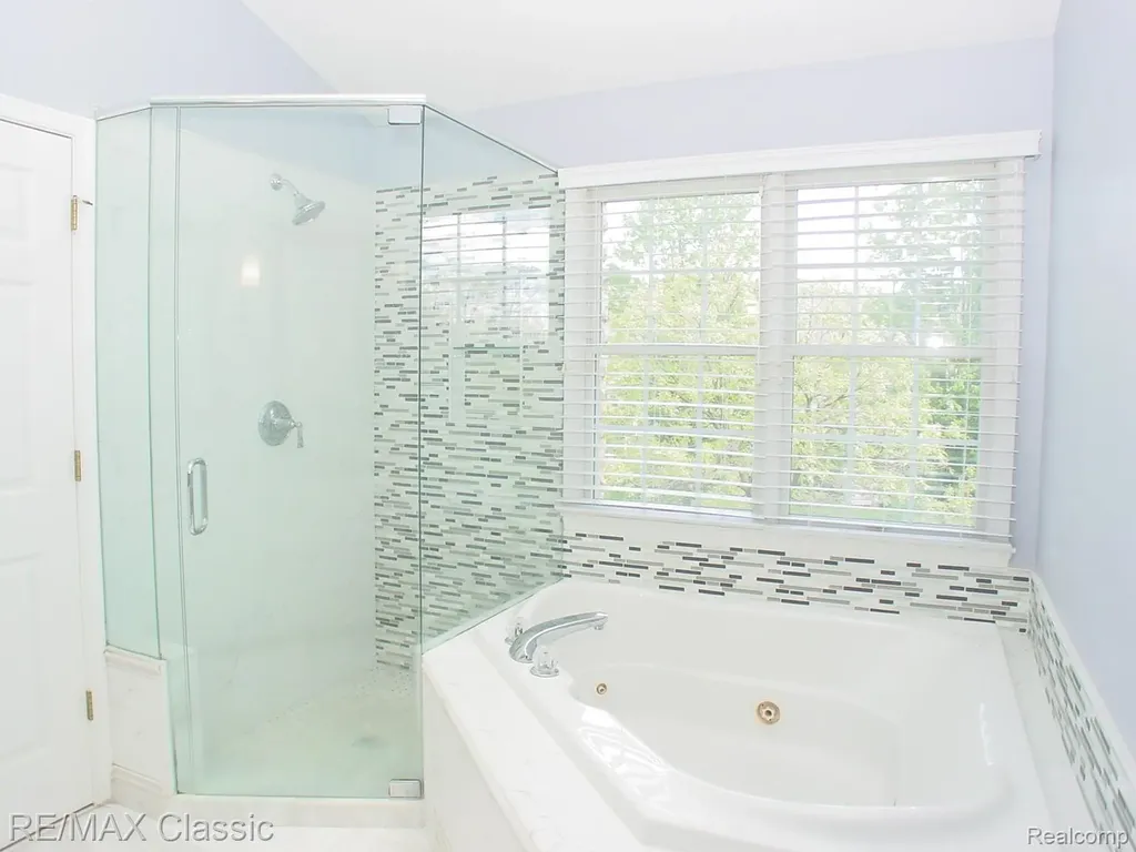 26426 Island Lake Drive Novi City MI 48374