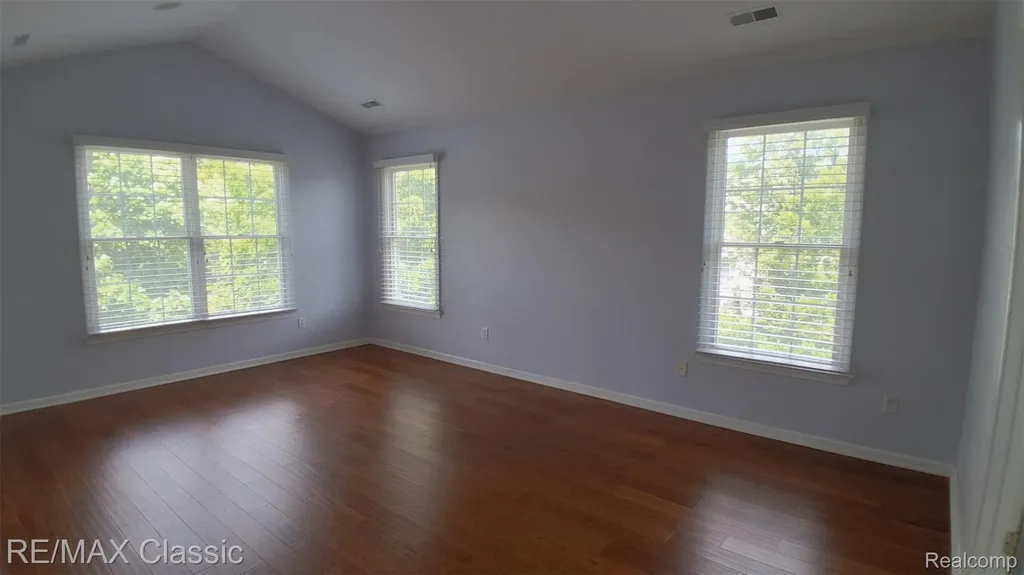 26426 Island Lake Drive Novi City MI 48374