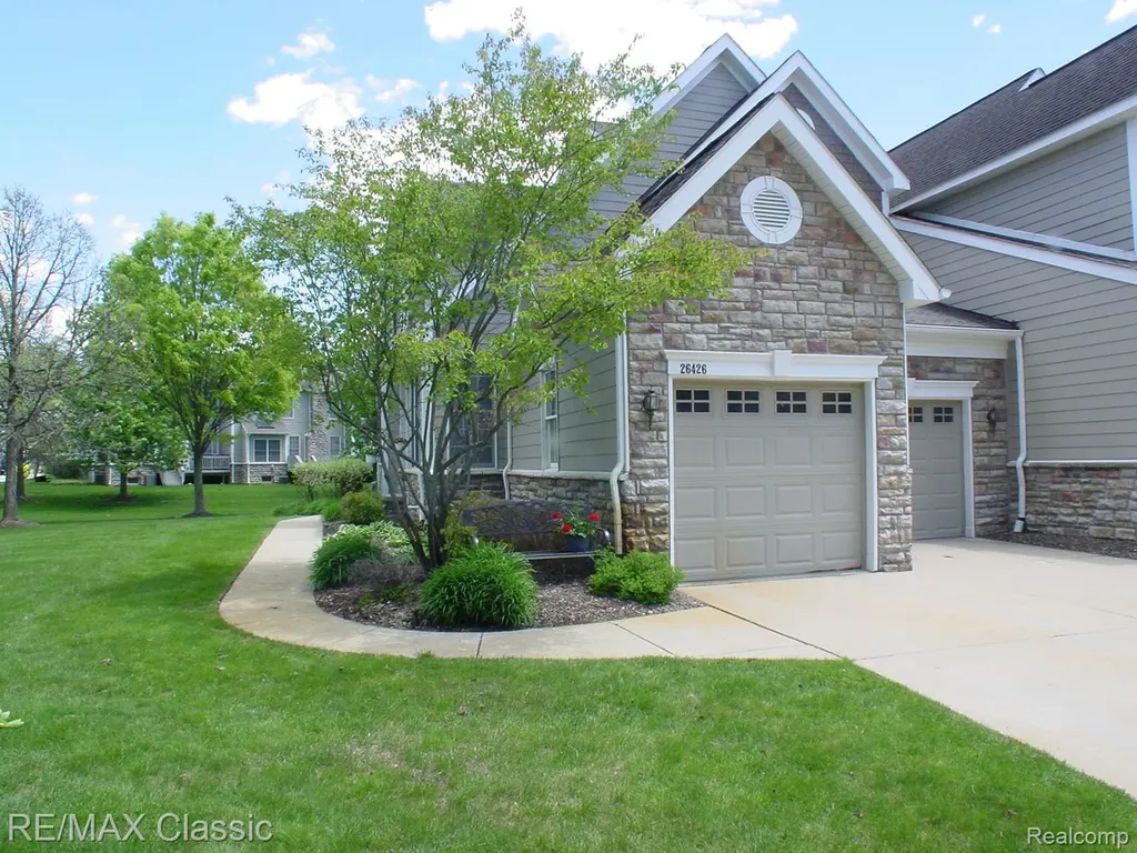 26426 Island Lake Drive Novi City MI 48374