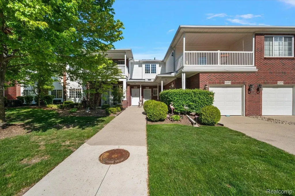 14575 Moravian Manor Circle Sterling Heights City MI 48312