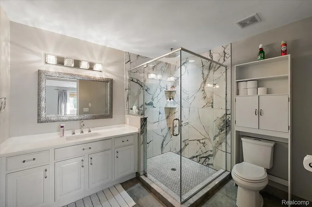 14575 Moravian Manor Circle Sterling Heights City MI 48312
