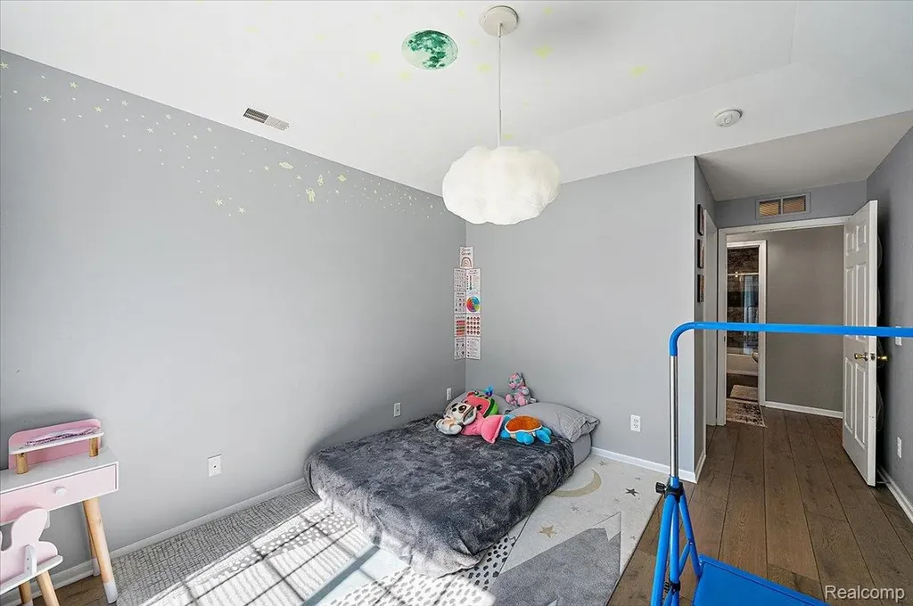 14575 Moravian Manor Circle Sterling Heights City MI 48312