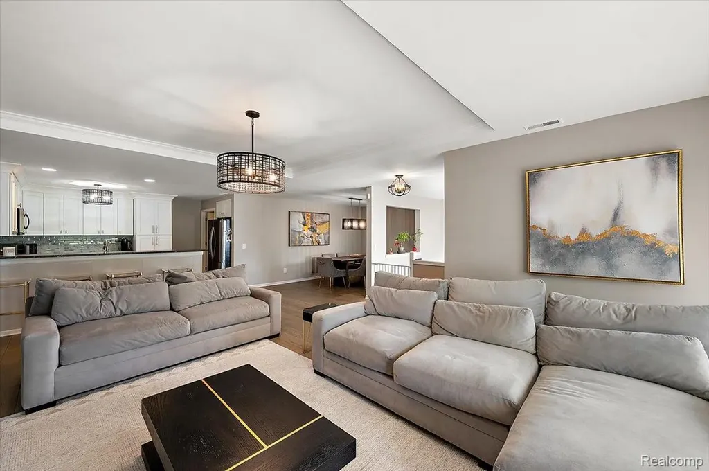 14575 Moravian Manor Circle Sterling Heights City MI 48312