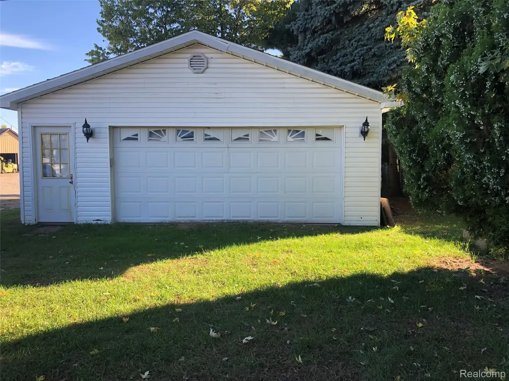 608 E Frank Street Caro City MI 48723