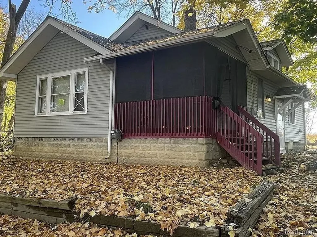1518 Wisconsin Avenue Flint City MI 48506