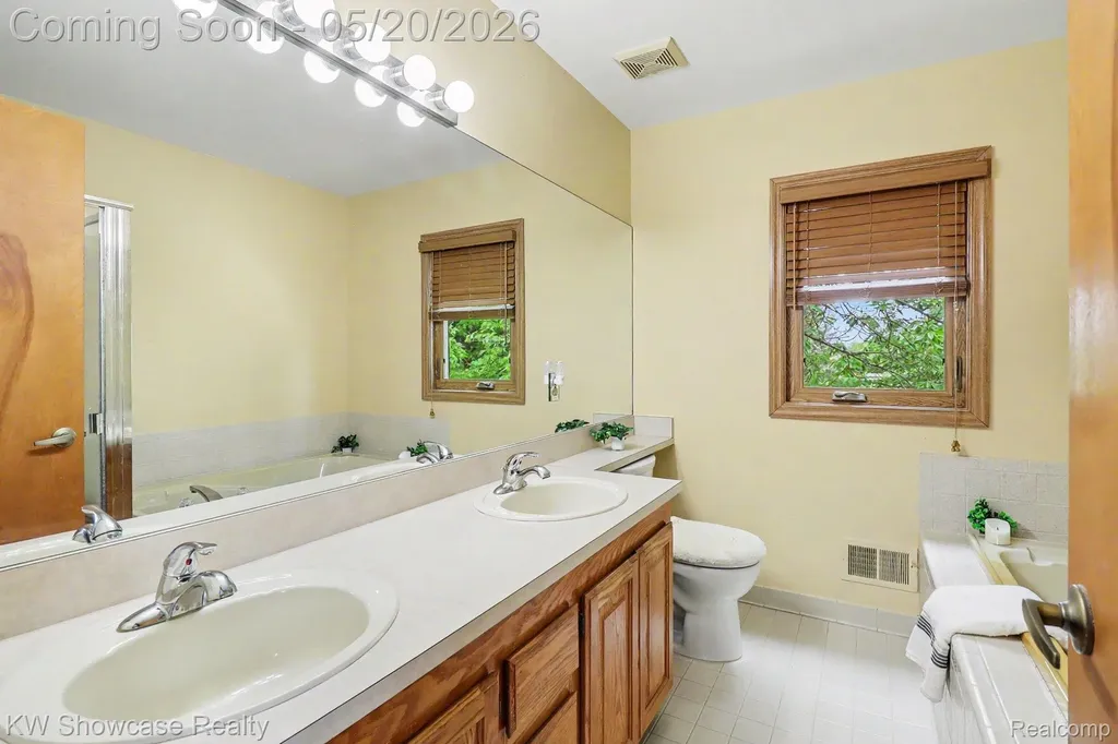 10100 Abrams Fork Brighton Township MI 48114