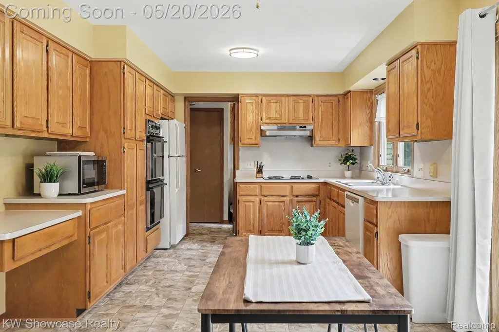 10100 Abrams Fork Brighton Township MI 48114