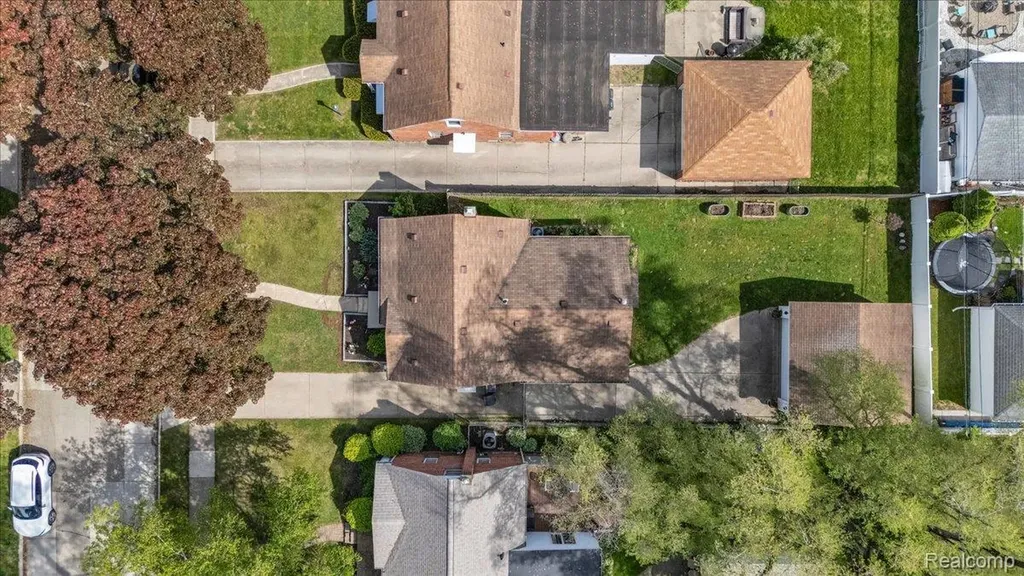 2934 N Altadena Avenue Royal Oak City MI 48073
