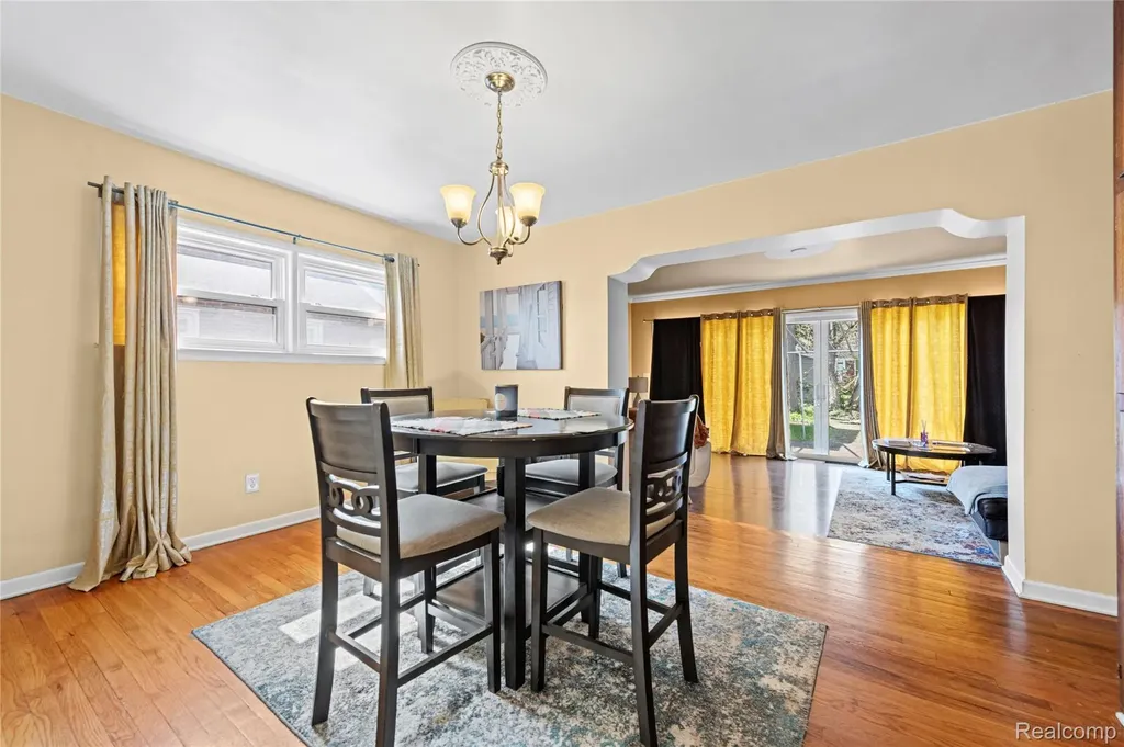20704 Lancaster Street Harper Woods City MI 48225