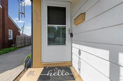 20704 Lancaster Street Harper Woods City MI 48225