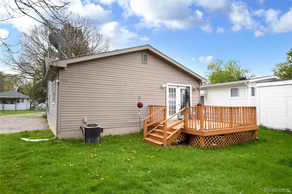 4301 Pengelly Road Flint City MI 48507