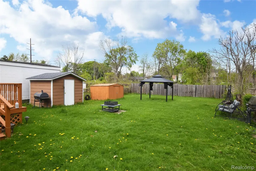 4301 Pengelly Road Flint City MI 48507