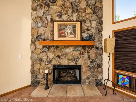 2111 Oak Terrace Groveland Township MI 48462