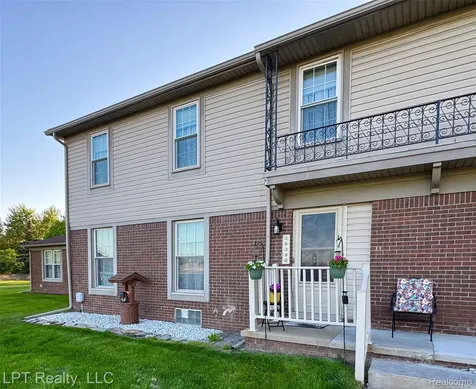 28382 Brookfield Court Brownstown Charter Township MI 48183