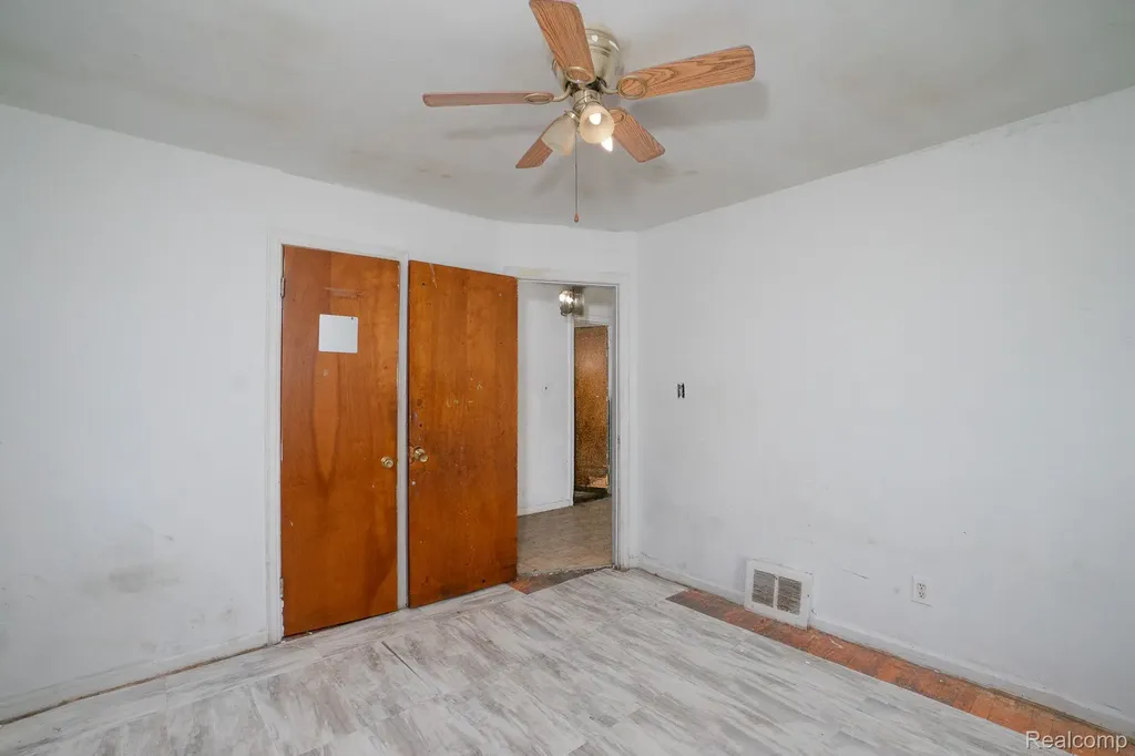 20084 Stahelin Avenue Detroit City MI 48219