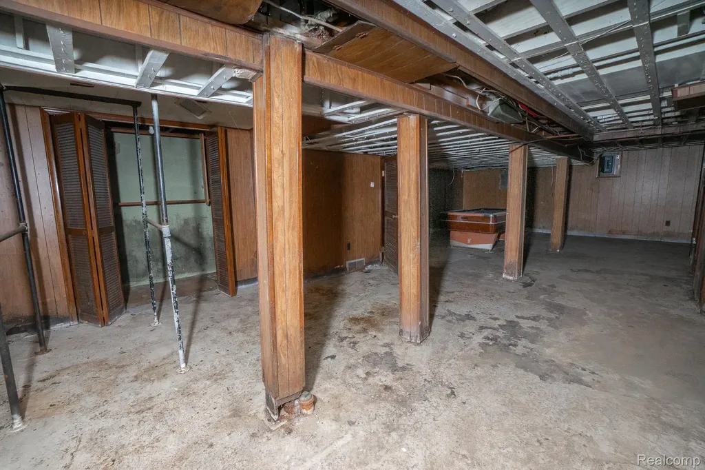 20084 Stahelin Avenue Detroit City MI 48219
