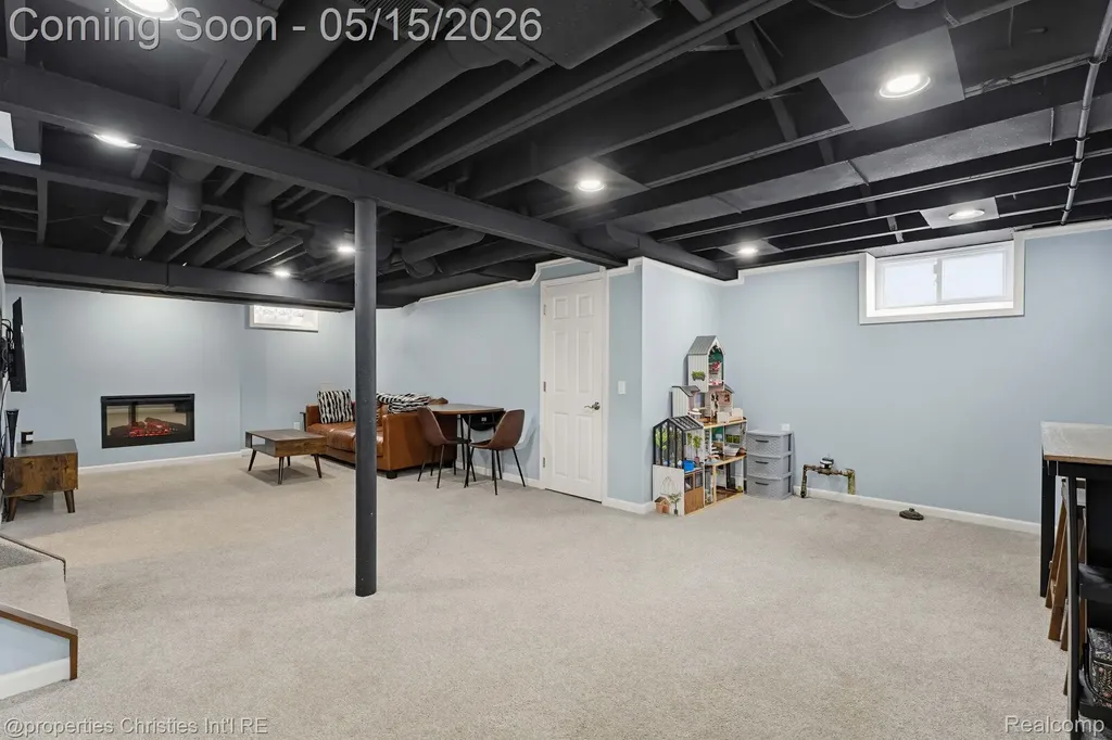 919 E Lincoln Avenue Royal Oak City MI 48067