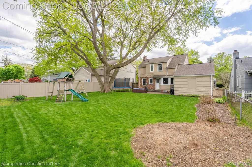 919 E Lincoln Avenue Royal Oak City MI 48067