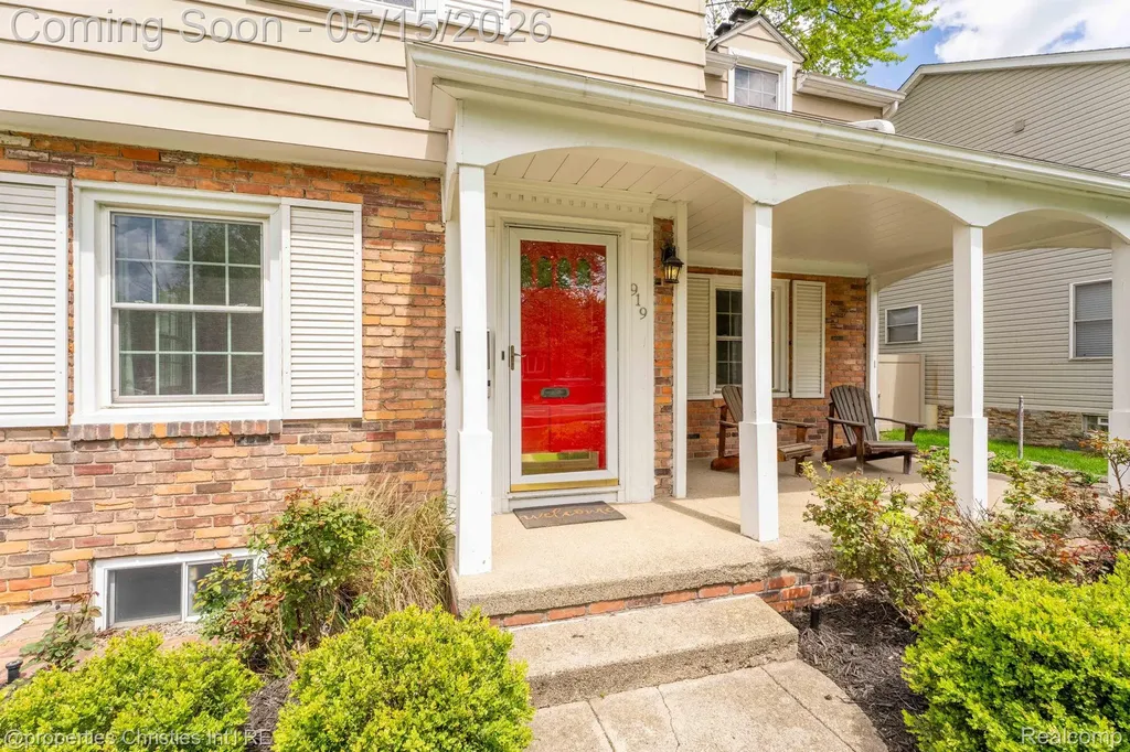 919 E Lincoln Avenue Royal Oak City MI 48067