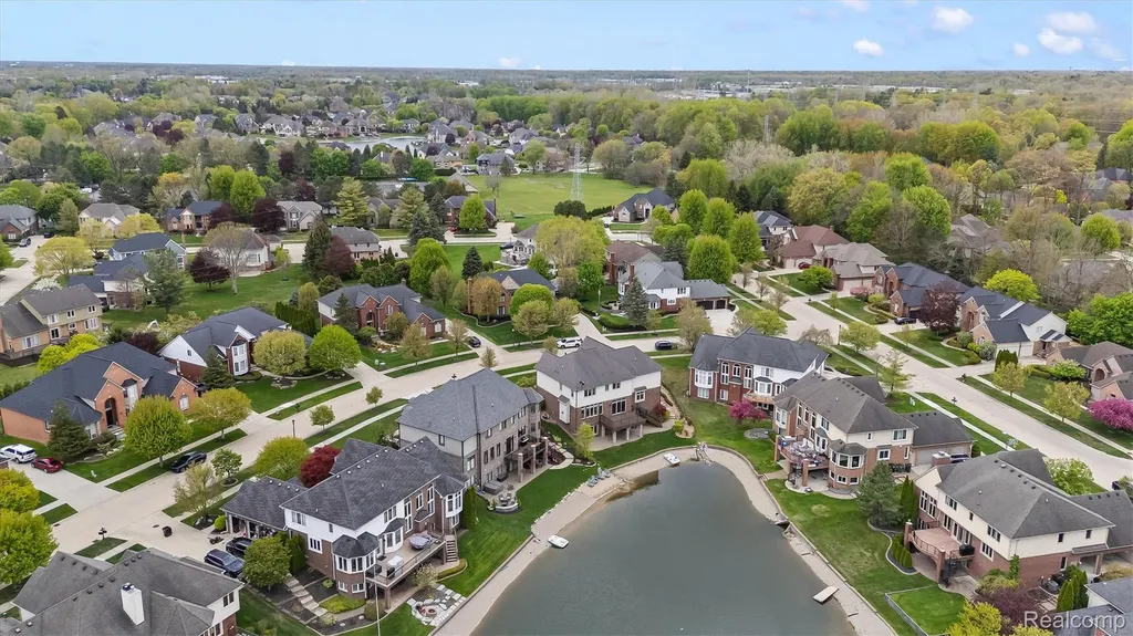 54381 Pelican Lane Shelby Charter Township MI 48315