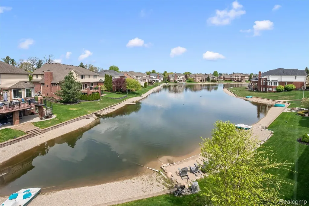 54381 Pelican Lane Shelby Charter Township MI 48315