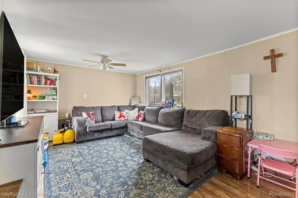 26891 Crocker Boulevard Harrison Charter Township MI 48045
